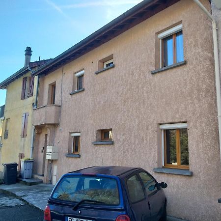 Ferienwohnung Location A.M.I Bellegarde-sur-Valserine Exterior foto