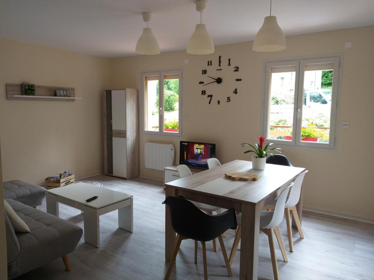 Ferienwohnung Location A.M.I Bellegarde-sur-Valserine Exterior foto